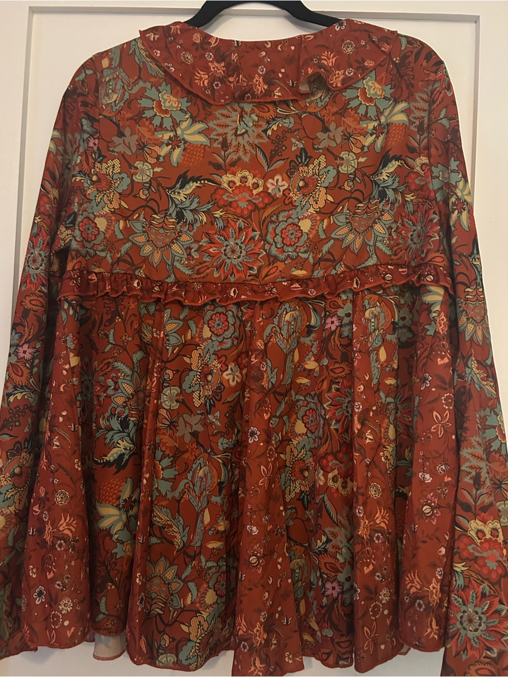 SHEIN Rust Floral Ruffle Blouse - Picture 3 of 9